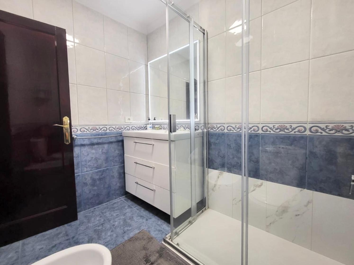 Affordable Holiday Accommodation For Large Families And Groups At Las Canteras Beach With 3 Bedrooms And Free Parking Las Palmas / Gran Canaria Exterior foto